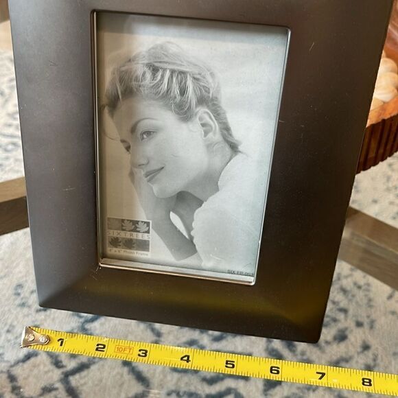 Sixtrees 4 X 6-Inch Photo Frame, Pewter Colour. - Picture 2 of 5